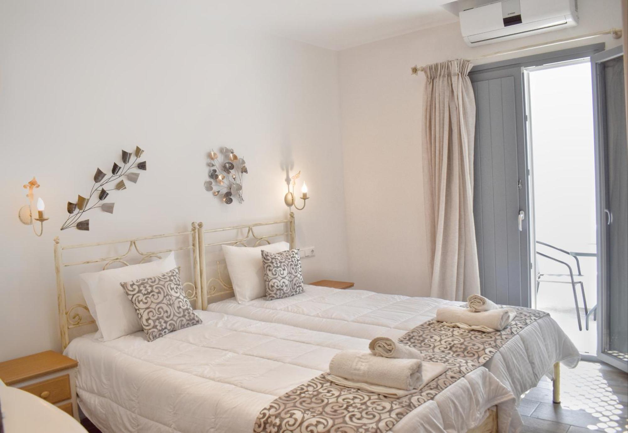 Naxos Enjoy Apartments Naxos City Extérieur photo